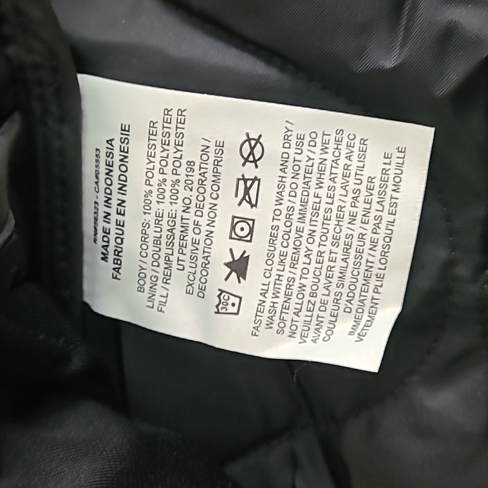 NIKE WOMEN SPORTWEAR ESSENTIAL QUILT JACKET - Picture 6 of 10